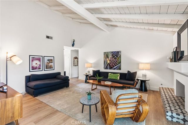 416 Onda, Newport Beach, CA 92660