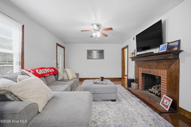 1121 W Williams Circle, Elizabeth City, NC 27909