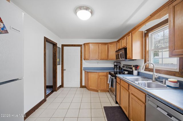 1121 W Williams Circle, Elizabeth City, NC 27909