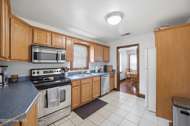 1121 W Williams Circle, Elizabeth City, NC 27909