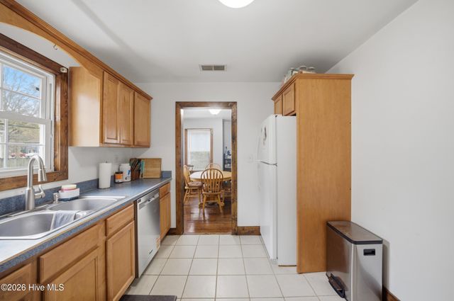 1121 W Williams Circle, Elizabeth City, NC 27909