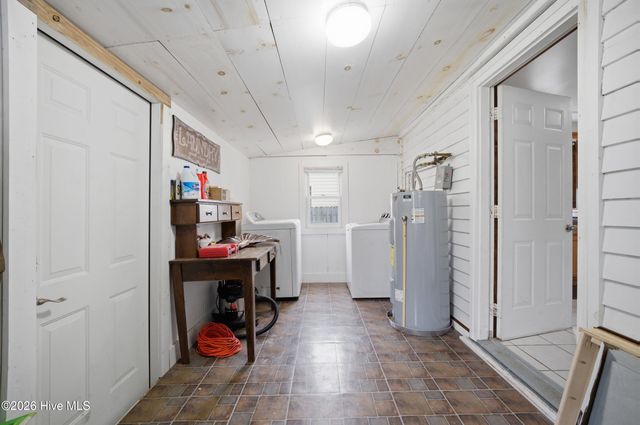 1121 W Williams Circle, Elizabeth City, NC 27909