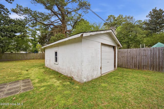 1121 W Williams Circle, Elizabeth City, NC 27909