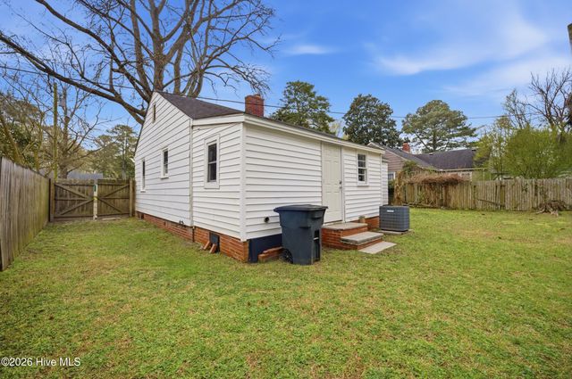 1121 W Williams Circle, Elizabeth City, NC 27909