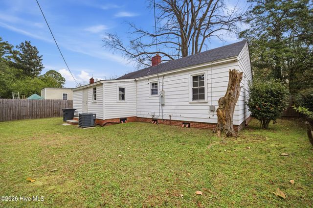 1121 W Williams Circle, Elizabeth City, NC 27909