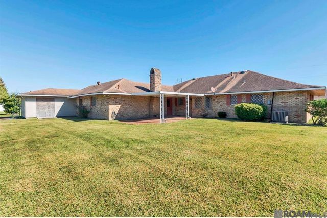 2027 S Edwards, Gonzales, LA 70727