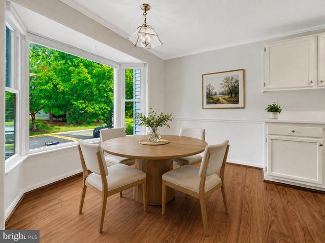 2960 OAKLEIGH LN, Oakton, VA 22124