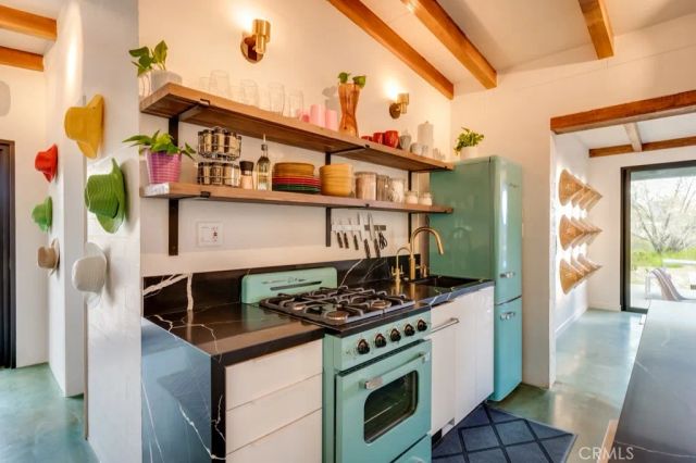 9405 Lanning Lane, Morongo Valley, CA 92256