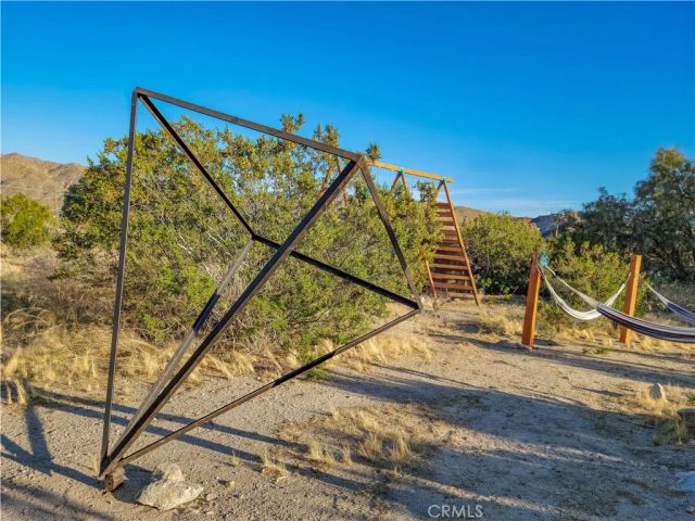 9405 Lanning Lane, Morongo Valley, CA 92256