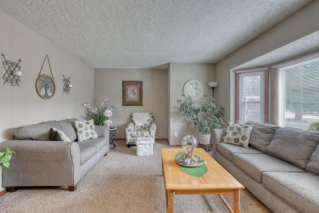 S28W30310 West End LANE, Waukesha, WI 53188