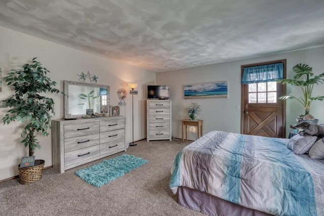 S28W30310 West End LANE, Waukesha, WI 53188