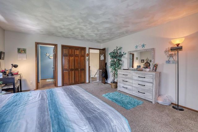 S28W30310 West End LANE, Waukesha, WI 53188