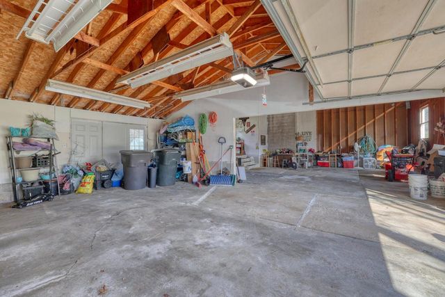 S28W30310 West End LANE, Waukesha, WI 53188