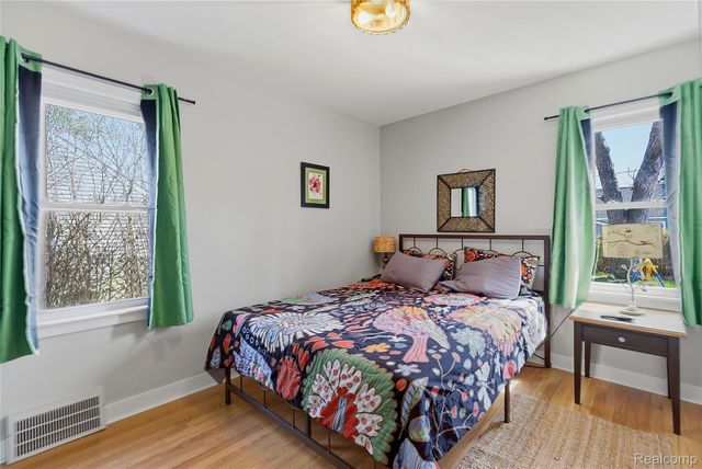 2193 Cambridge Road, Berkley, MI 48072