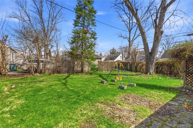 2193 Cambridge Road, Berkley, MI 48072