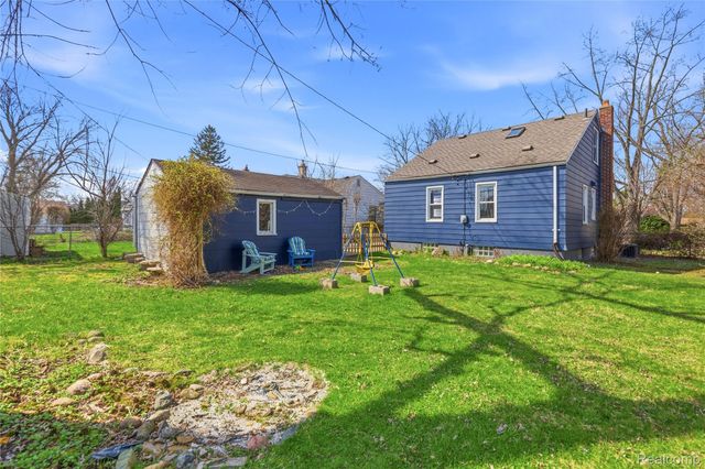 2193 Cambridge Road, Berkley, MI 48072
