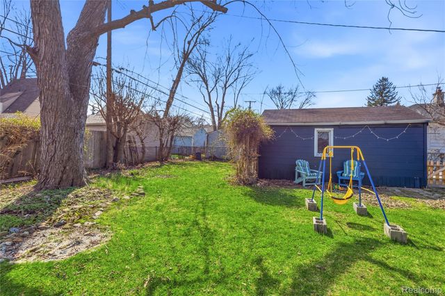 2193 Cambridge Road, Berkley, MI 48072
