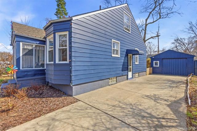 2193 Cambridge Road, Berkley, MI 48072