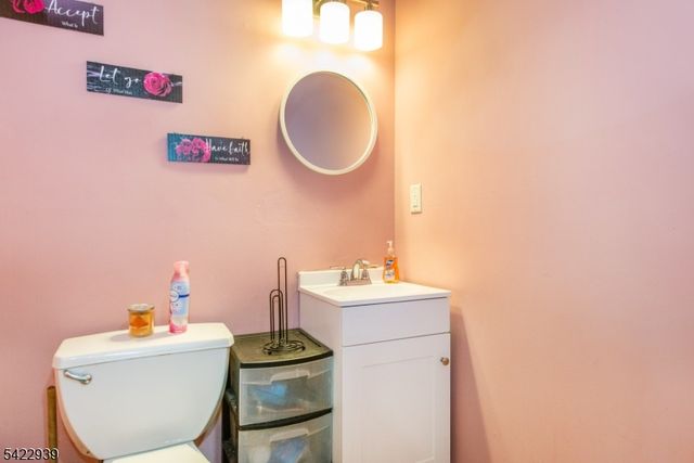 67 Cliff St, Paterson City, NJ 07522