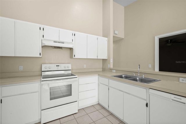37139 GRASSY HILL LANE, Dade City, FL 33525