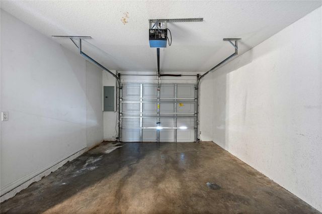 37139 GRASSY HILL LANE, Dade City, FL 33525