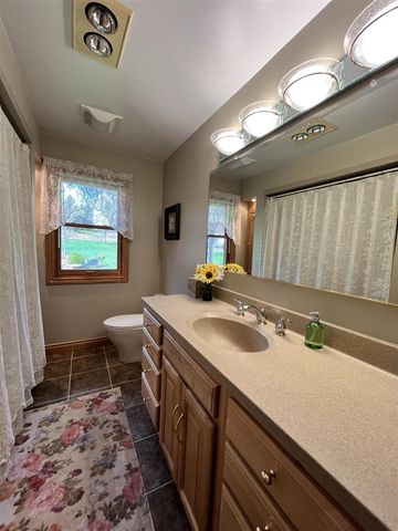 3817 Butterworth Street, Grand Rapids, MI 49534
