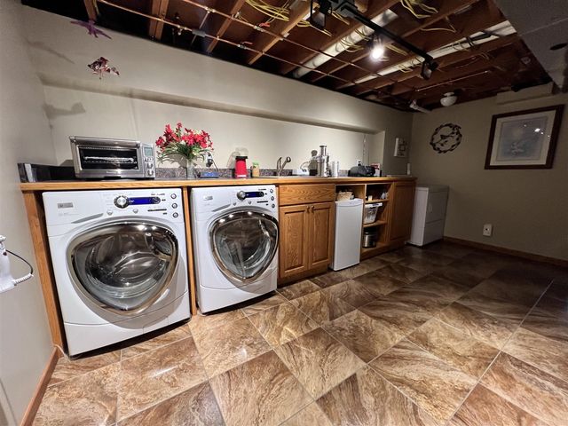 3817 Butterworth Street, Grand Rapids, MI 49534