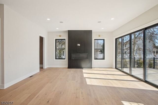 24 Rockwood Rd, Florham Park Boro, NJ 07932