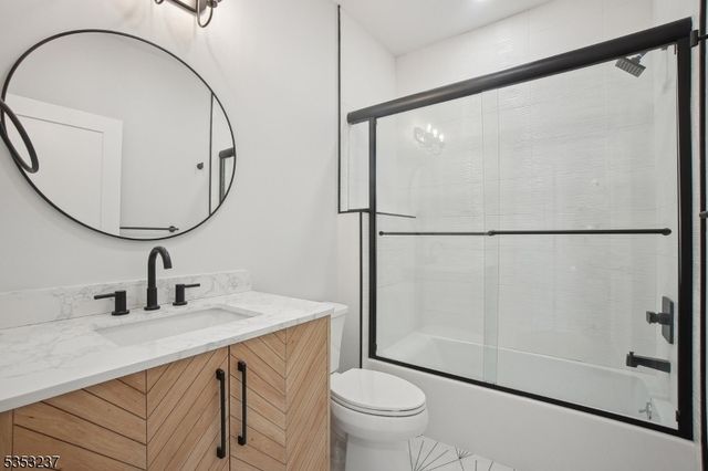 24 Rockwood Rd, Florham Park Boro, NJ 07932