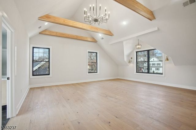 24 Rockwood Rd, Florham Park Boro, NJ 07932