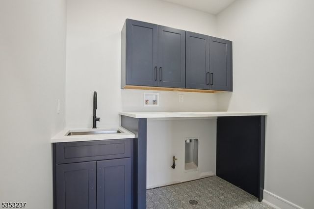 24 Rockwood Rd, Florham Park Boro, NJ 07932