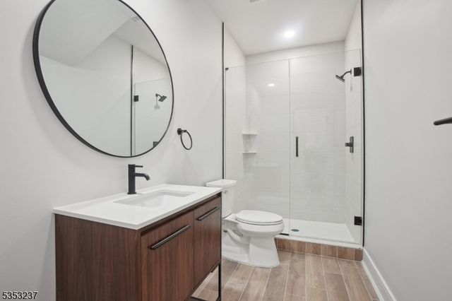 24 Rockwood Rd, Florham Park Boro, NJ 07932