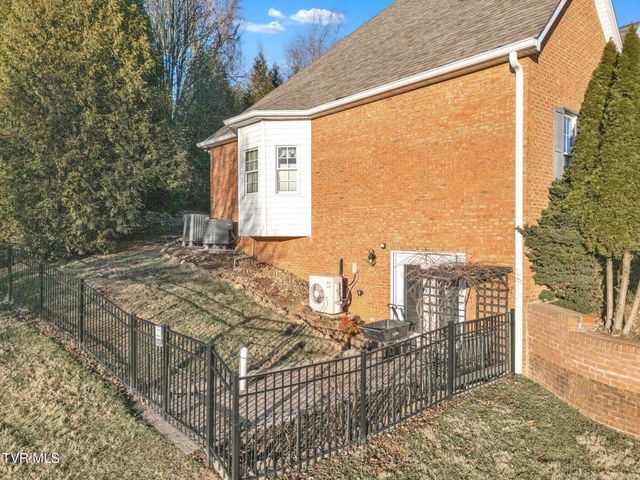 25021 Grey Heron Court, Abingdon, VA 24211