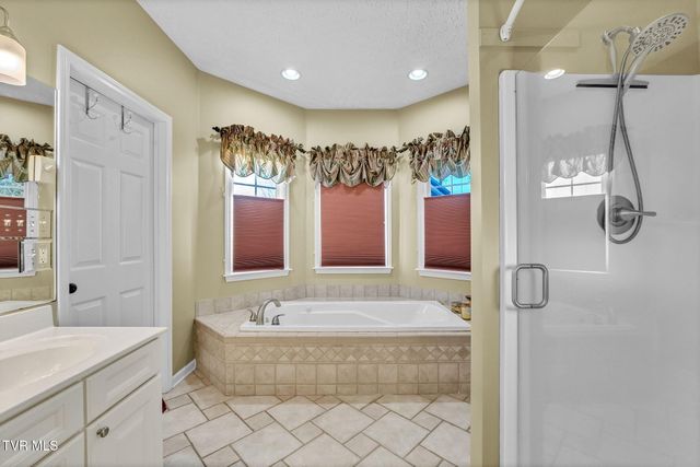 25021 Grey Heron Court, Abingdon, VA 24211