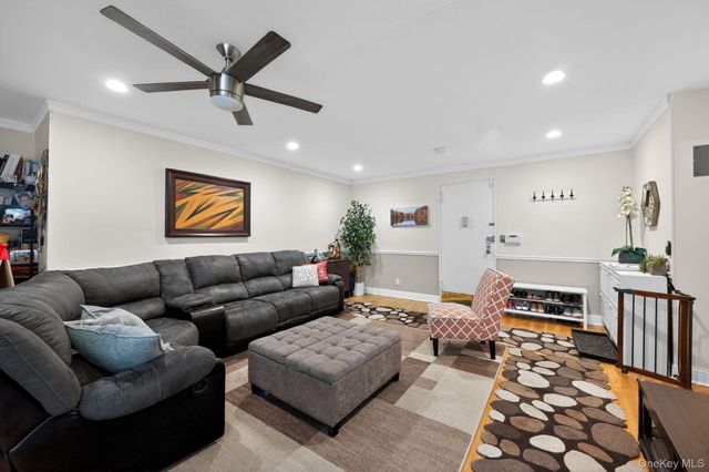 1304 Midland APT C59, Yonkers, NY 10704