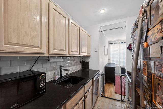 1304 Midland APT C59, Yonkers, NY 10704