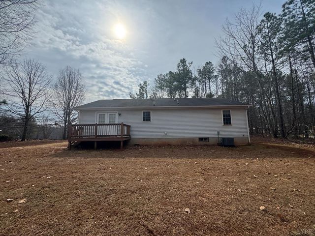 3363 Horseshoe Road, Appomattox, VA 24522