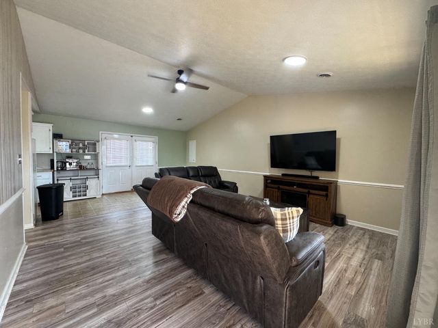 3363 Horseshoe Road, Appomattox, VA 24522