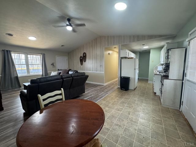 3363 Horseshoe Road, Appomattox, VA 24522