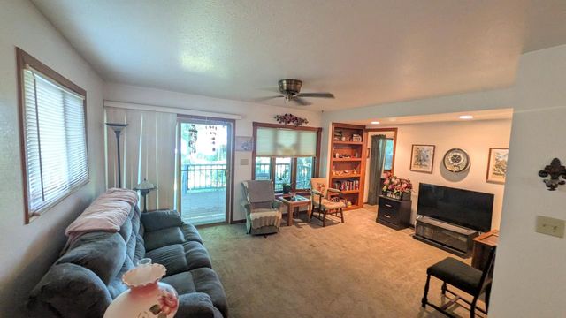 6630 Channel ROAD, Waterford, WI 53185