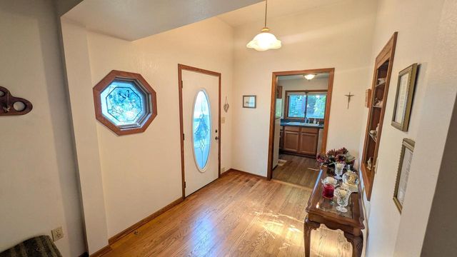6630 Channel ROAD, Waterford, WI 53185