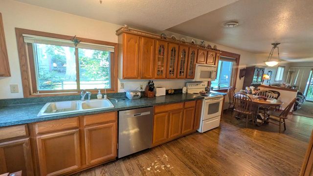 6630 Channel ROAD, Waterford, WI 53185