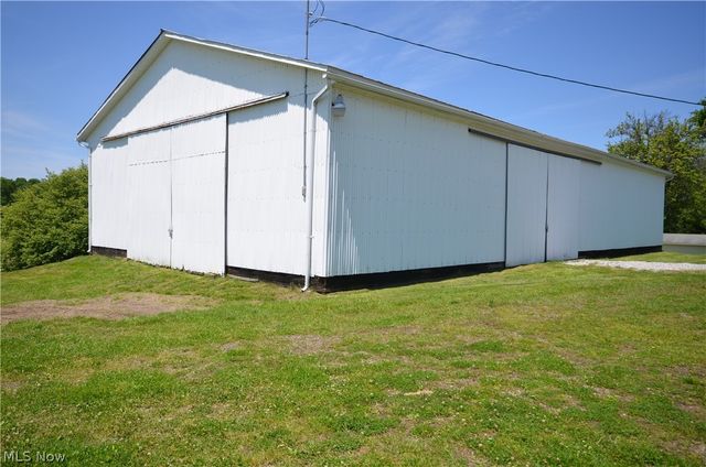 989 Industry Road, Atwater, OH 44201