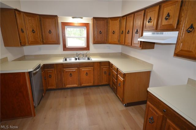 989 Industry Road, Atwater, OH 44201