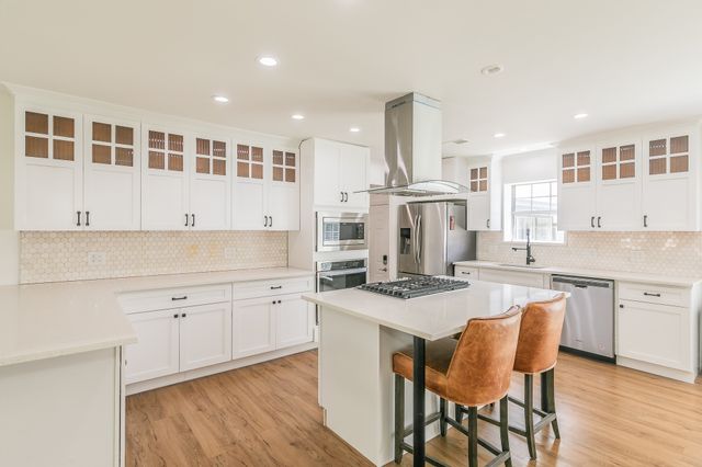 3909 Trail Lake Drive, Fort Worth, TX 76109