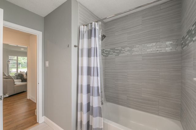 3909 Trail Lake Drive, Fort Worth, TX 76109