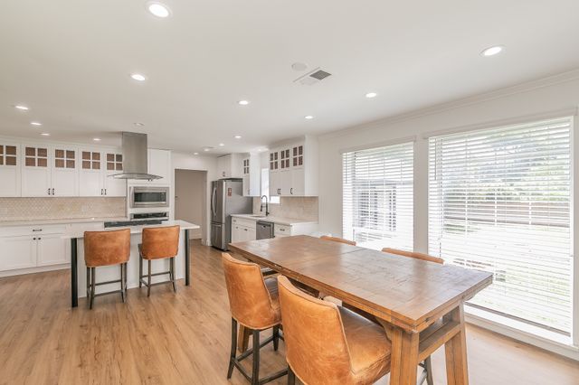 3909 Trail Lake Drive, Fort Worth, TX 76109
