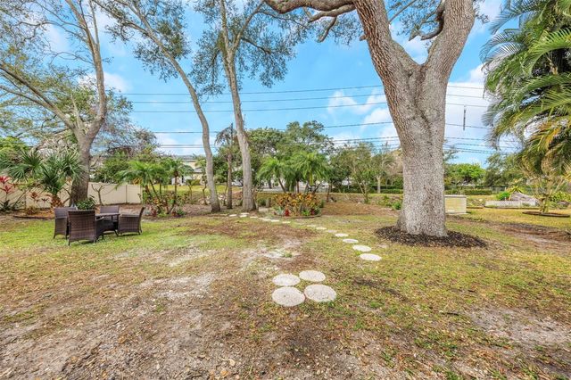 2617 BELLHURST DRIVE, Dunedin, FL 34698