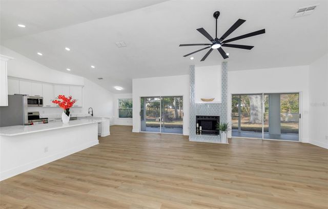 2617 BELLHURST DRIVE, Dunedin, FL 34698