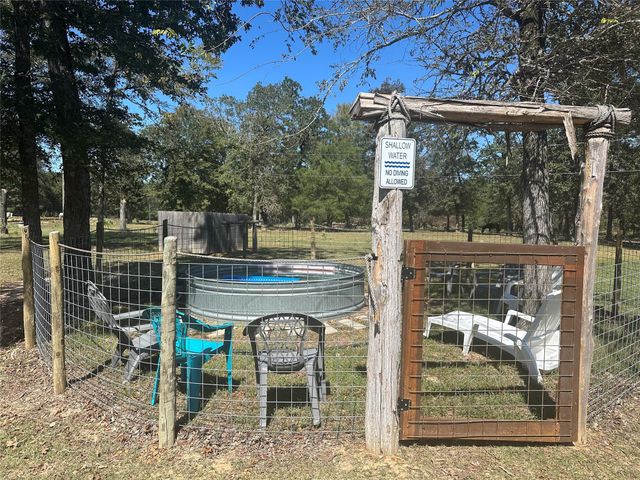 8775 I-45 S, Centerville, TX 75855